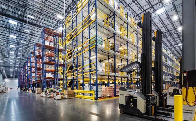The Power of EDL Cast Polyurethane Casters in Logistics Operations